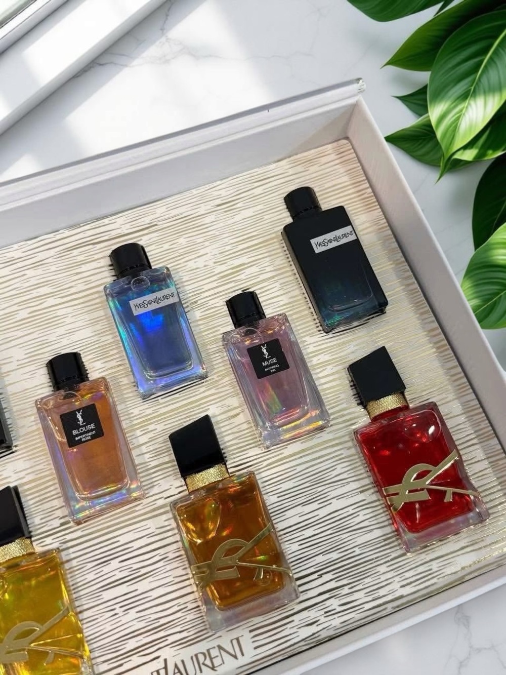 🖤 Yves Saint Laurent Mini Perfume Gift Set Fragrance Collection 🖤 - Picture 4 of 6